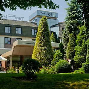 rezervați aici
