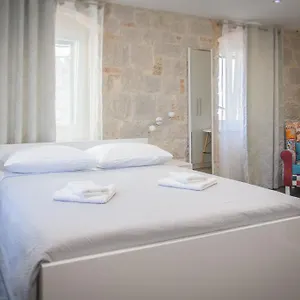 Elegant Rooms&apartments Split